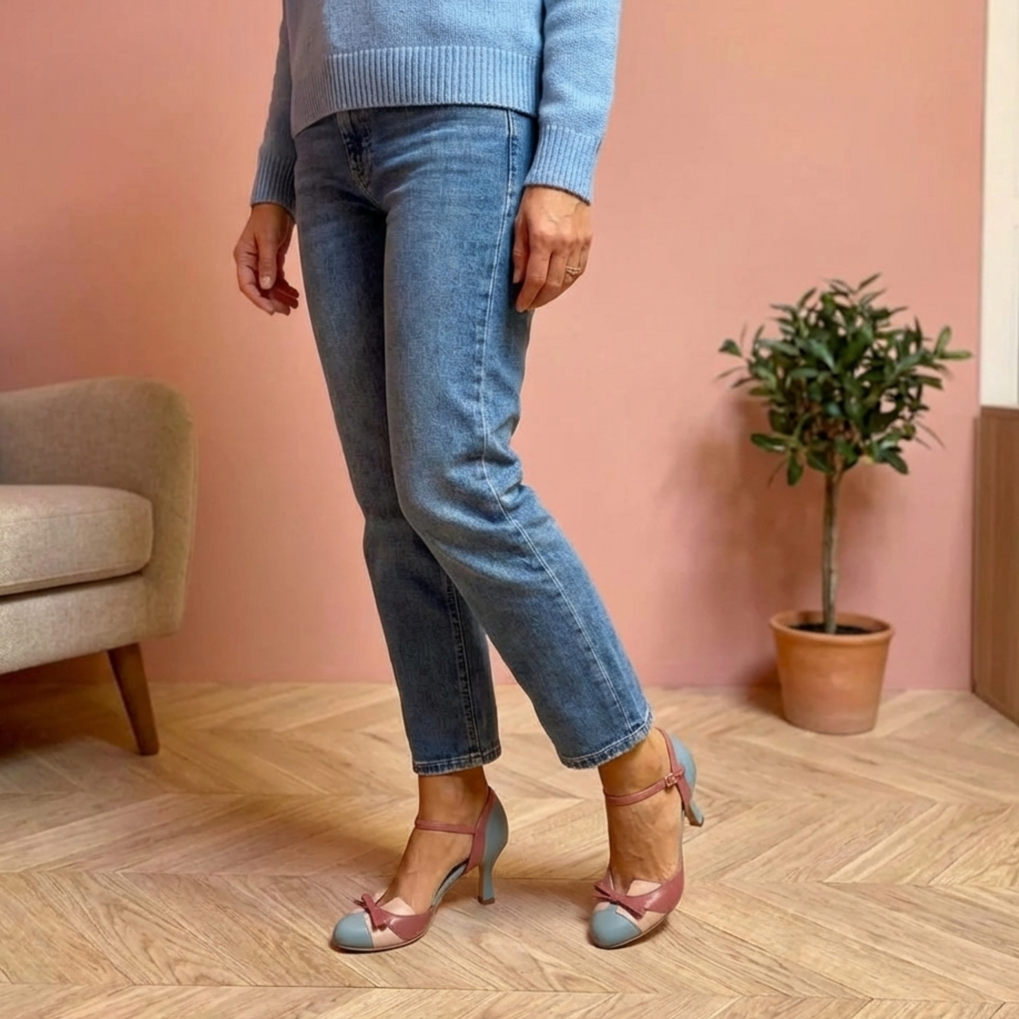 Zapatos de Tacón Vintage Bicolor con Lazo