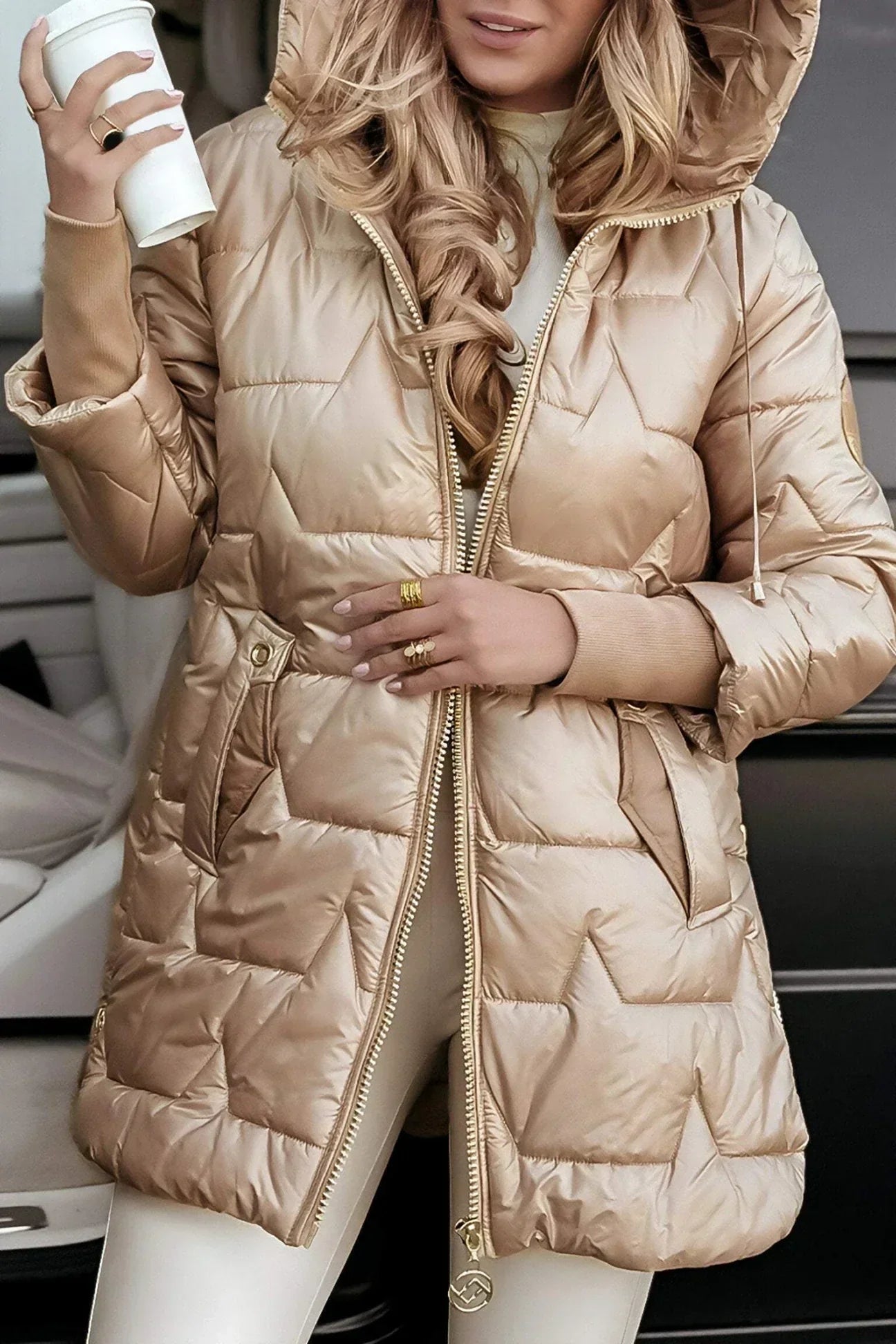 Lina | Chaqueta acolchada larga y cálida con capucha amplia